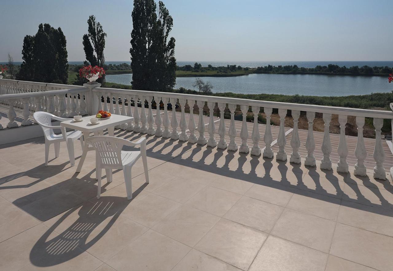 Panorama Briz Hotel Karolino-Buhaz Exterior photo