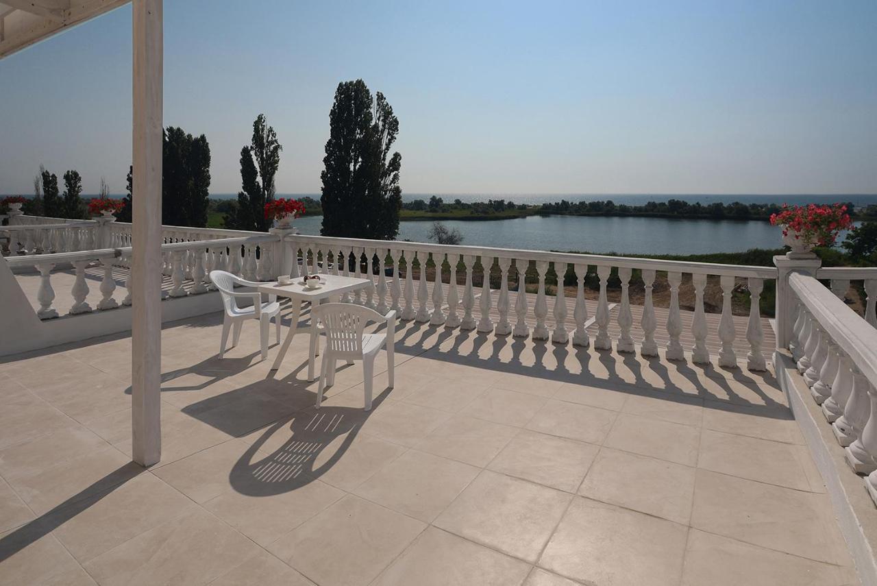 Panorama Briz Hotel Karolino-Buhaz Exterior photo